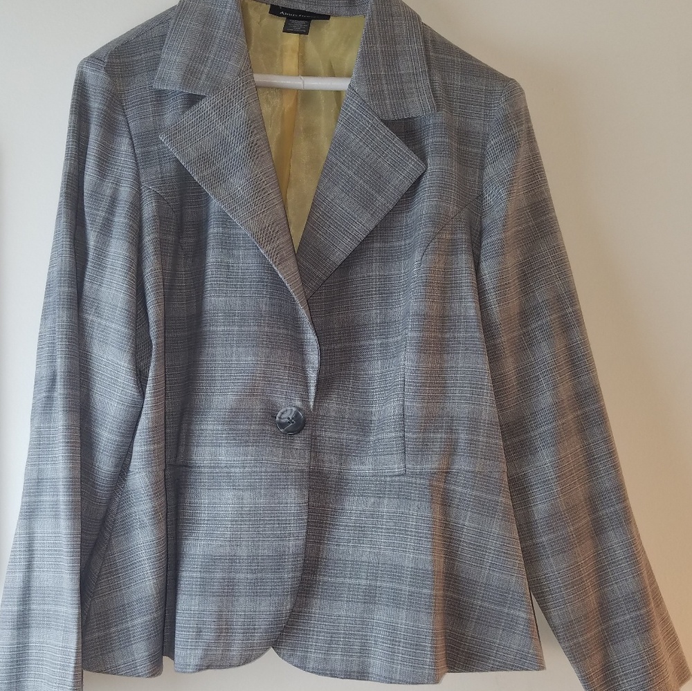 2 piece women's pants suit